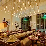 Отель Mercier 4*